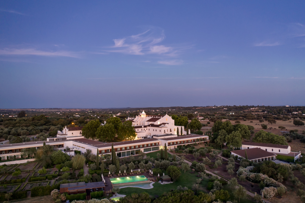 Convento do Espinheiro, Historic Hotel & Spa picture