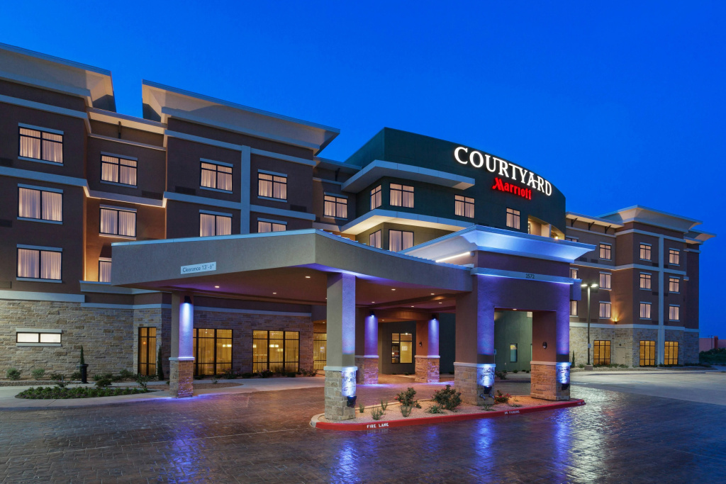Courtyard San Angelo