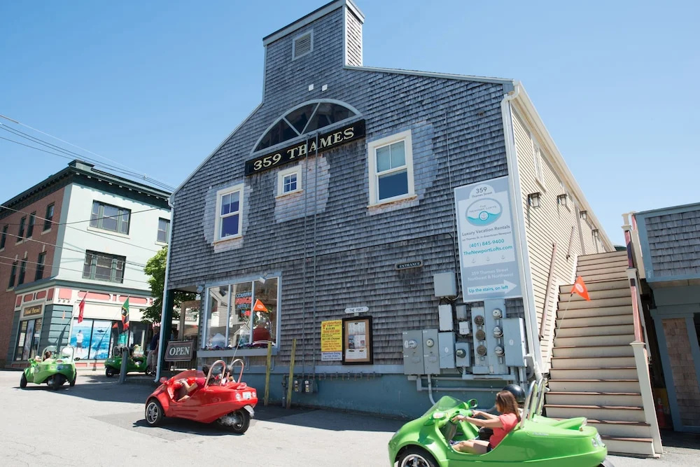 The Newport Lofts - 359 Thames Street