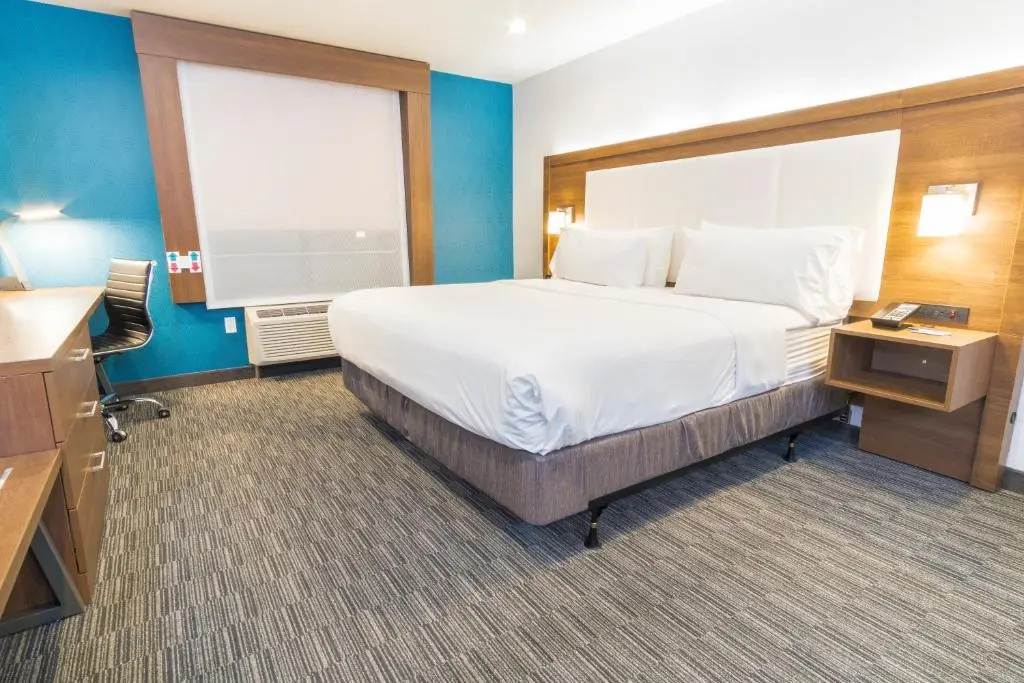 Holiday Inn Express & Suites Hollywood Walk Of Fame - Chambres