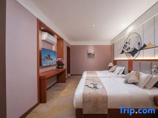 Luxury Double room (full double bed)