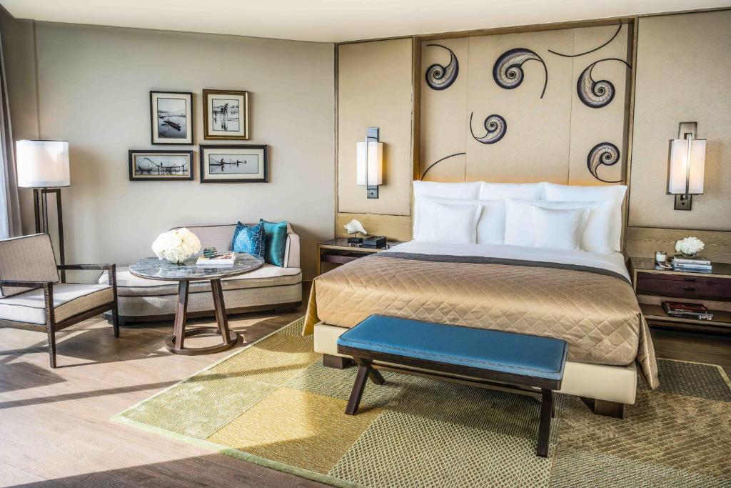 Intercontinental Phu Quoc Long Beach Resort
