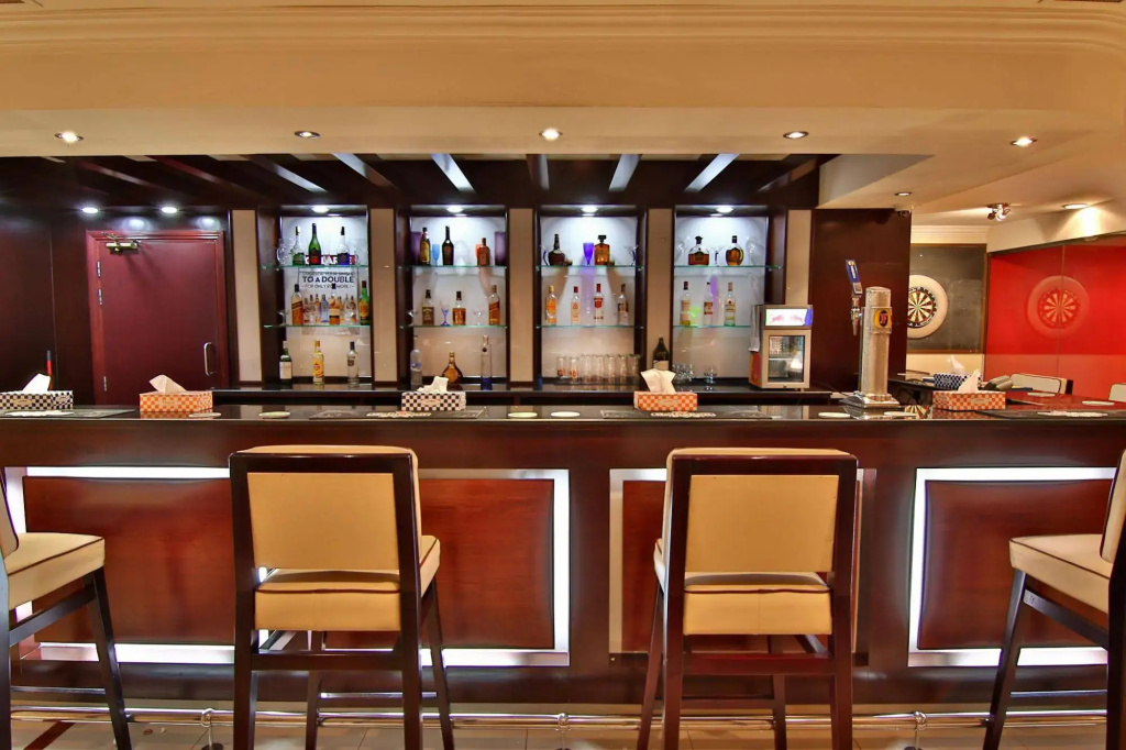 Majan Continental Hotel - Général