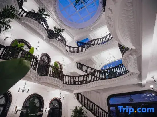 One Thousand and One Nights Designer Homestay