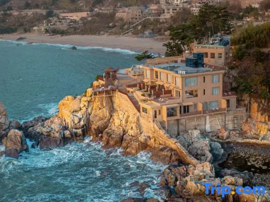 Wake in the Sea Homestay (Laoshan)