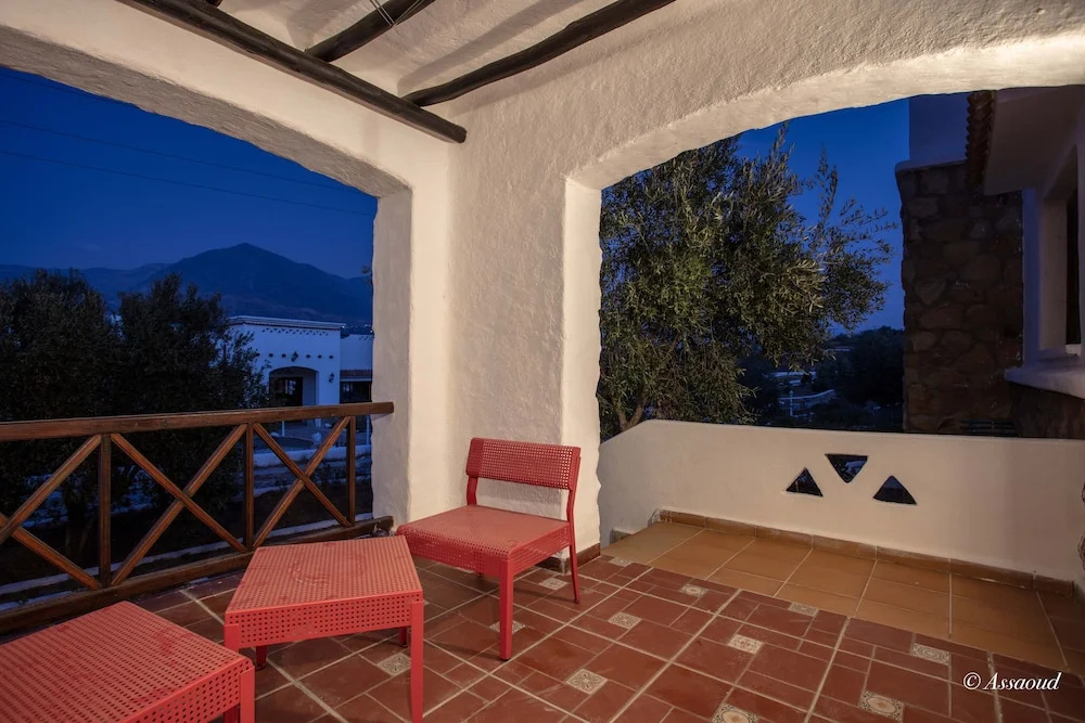 Balcony & Terrace