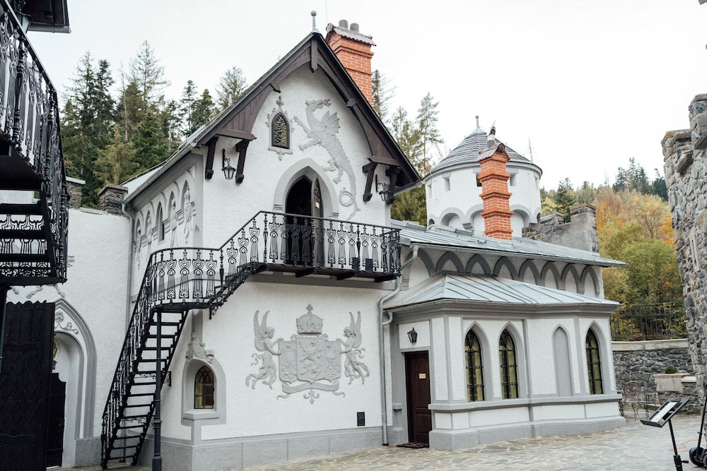 Hrad Kunzov Boutique Hotel