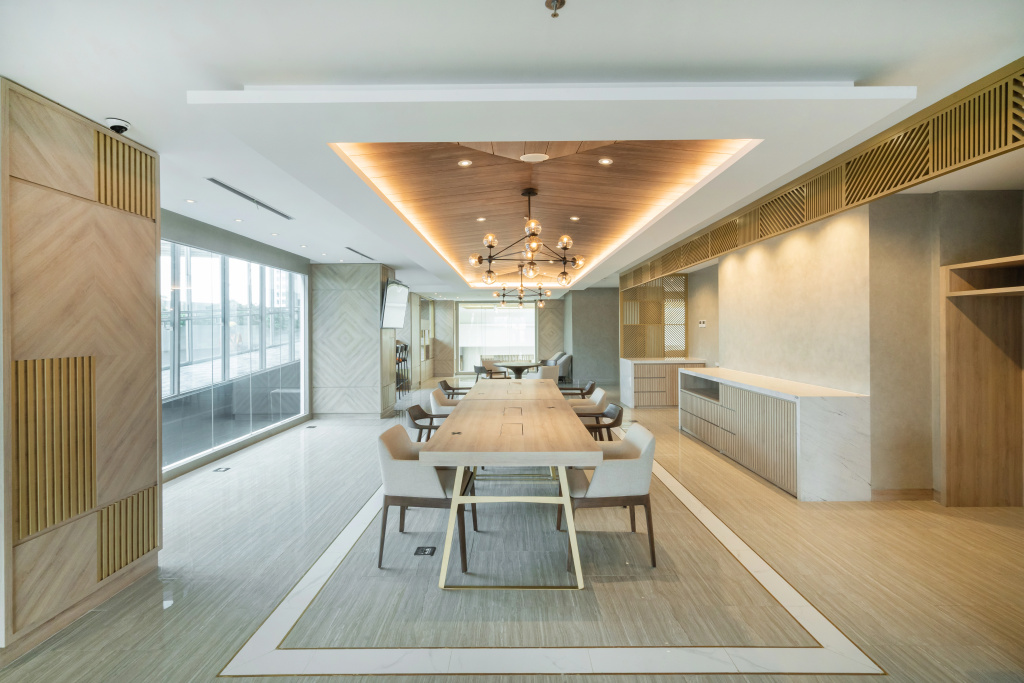 Lobby & Reception