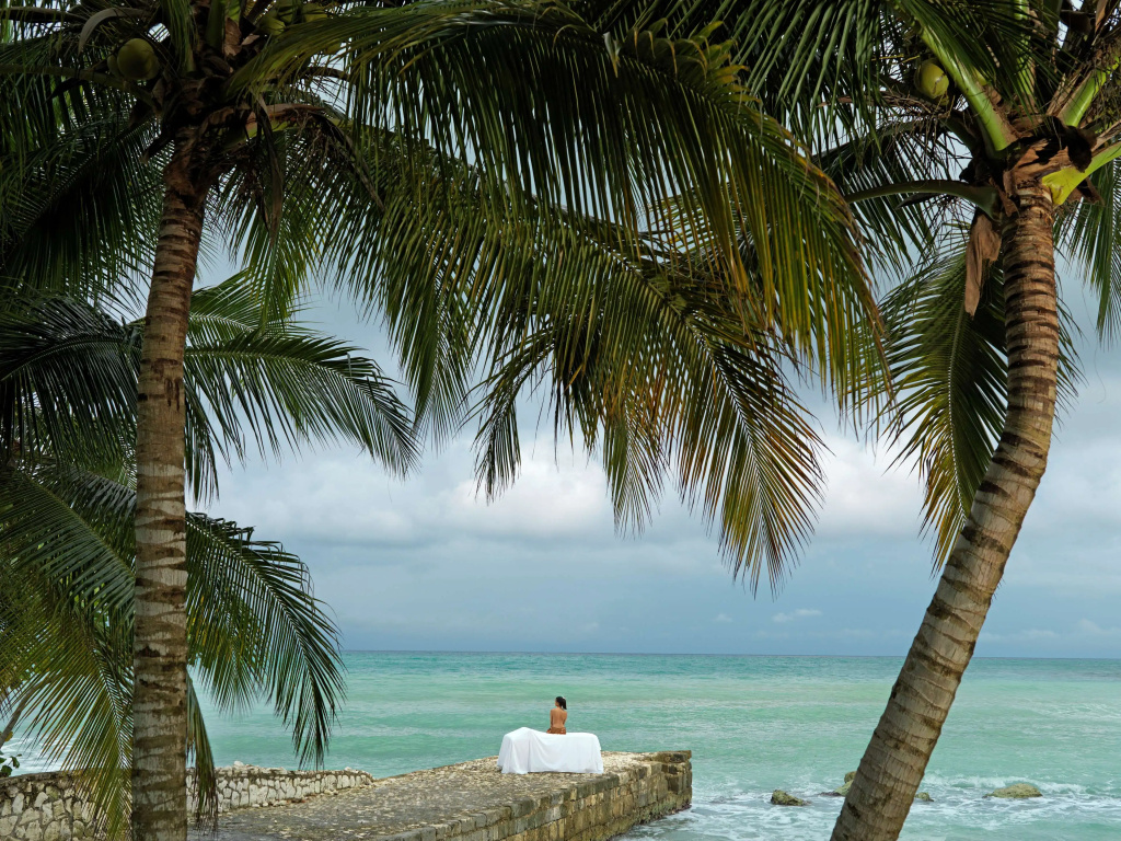 Beach & Waterfront