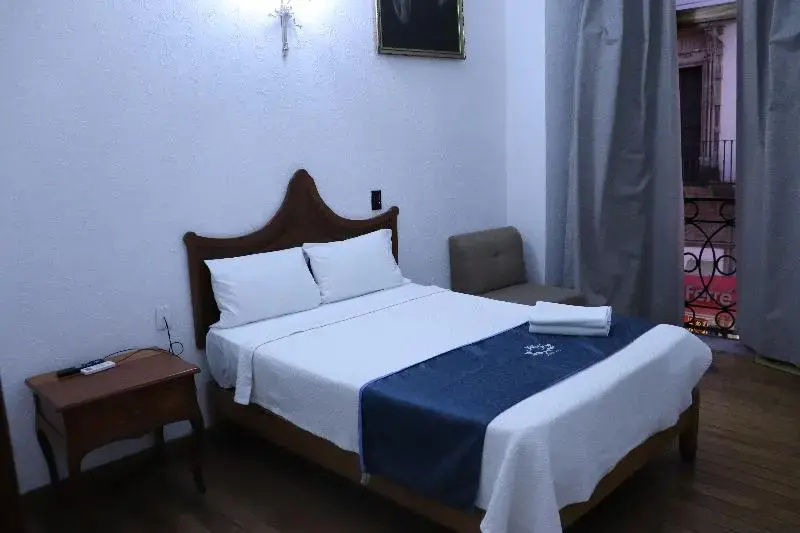 2 Bedrooms Suite with balcony
