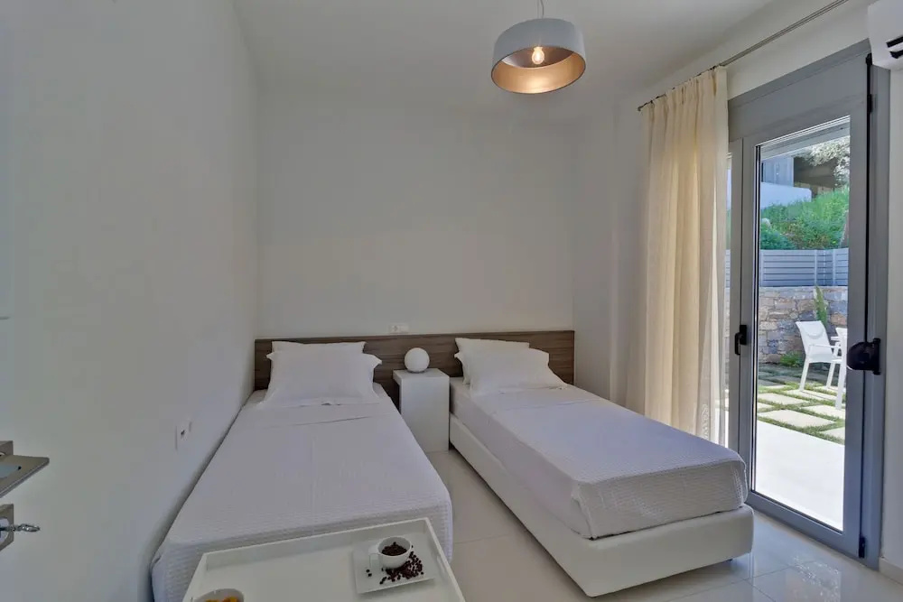 3 Bedrooms Villa with sea view