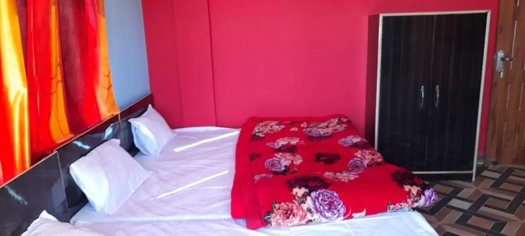 Standard Triple room with balcony