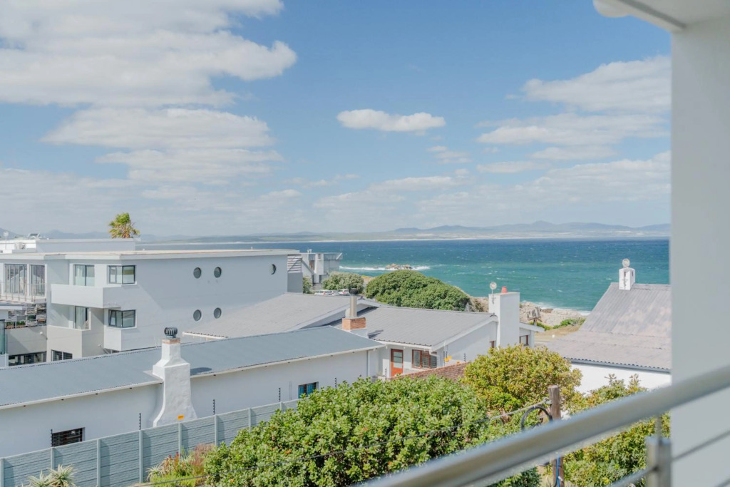 One Marine Drive Boutique Hotel - фото 44