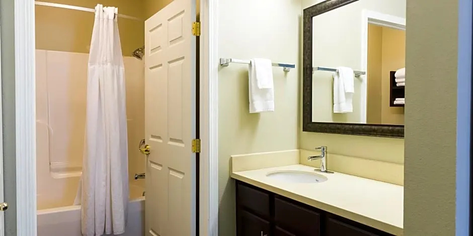 Staybridge Suites Fargo by IHG - Chambres