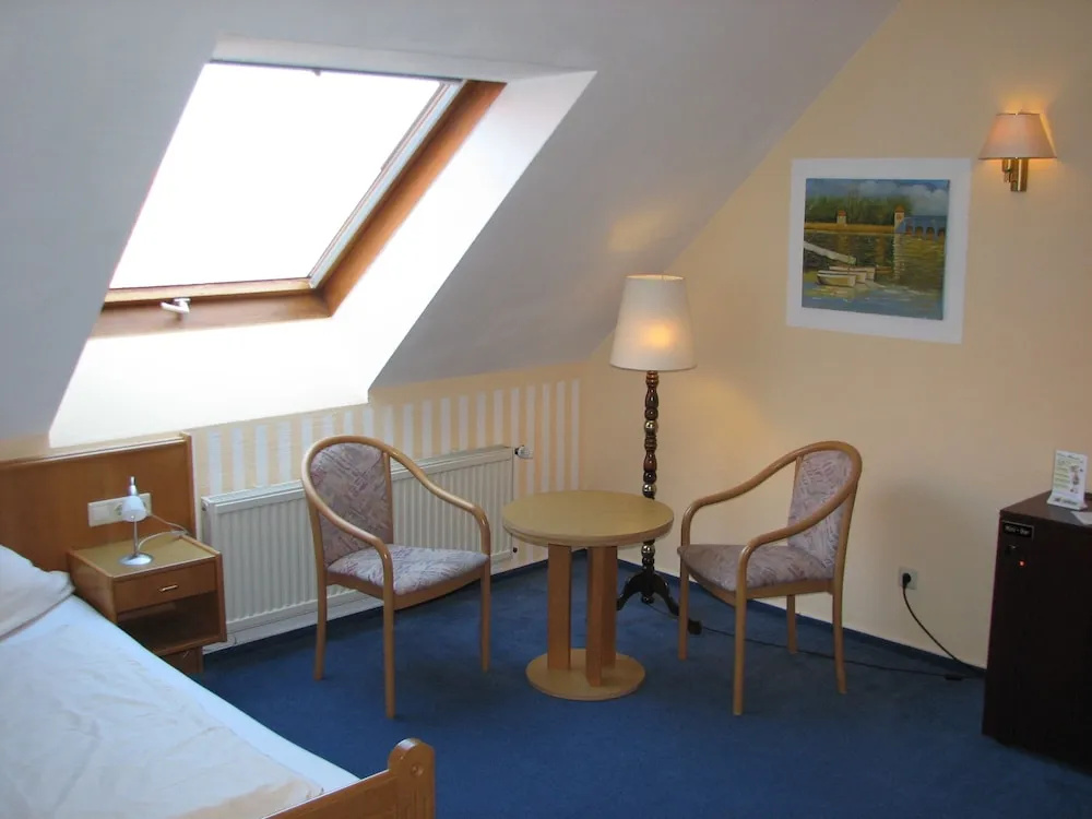 Hotel Zur Eldenburg - Chambres