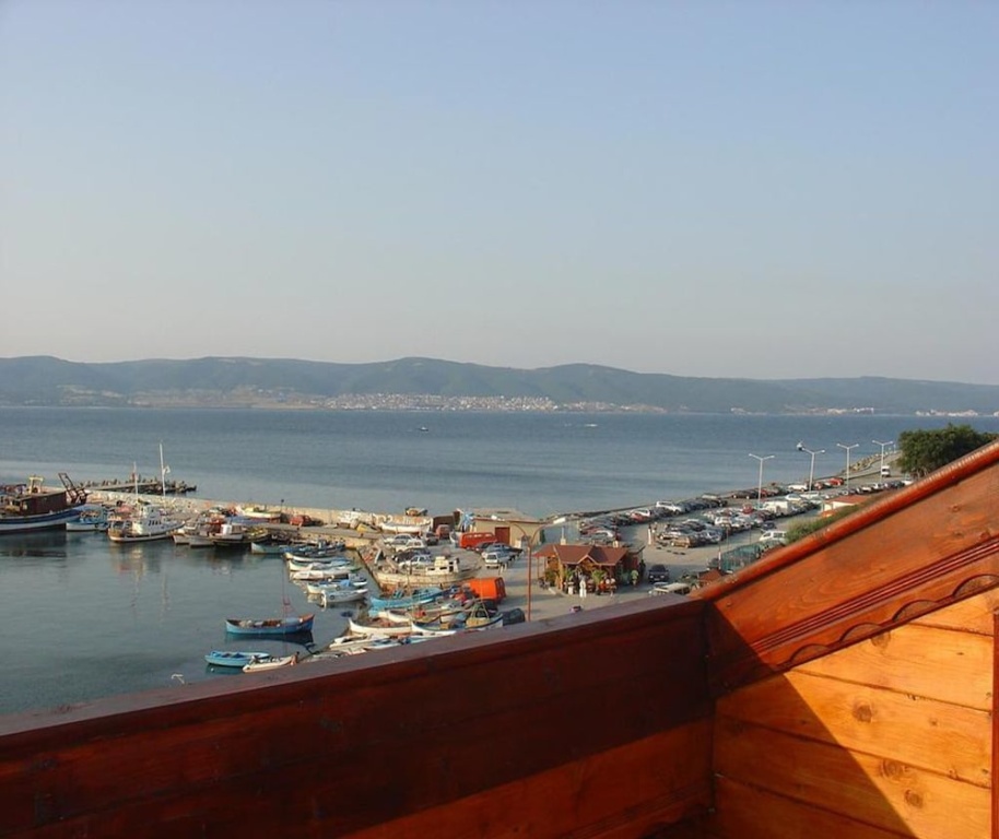 Beach & Waterfront
