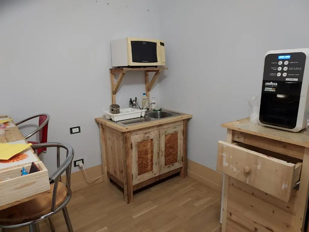 標準雙人房，設有露台及大床