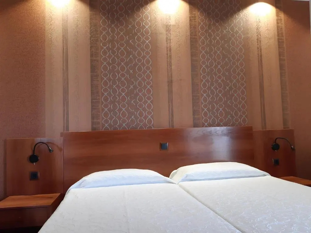 Standard Double room seafront (full double bed)