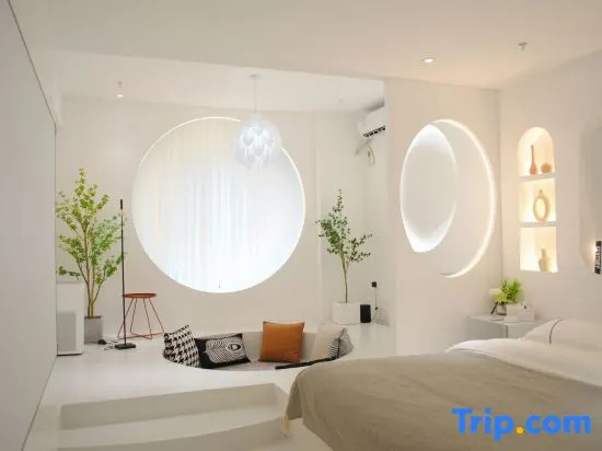 Standard room with sunset view
