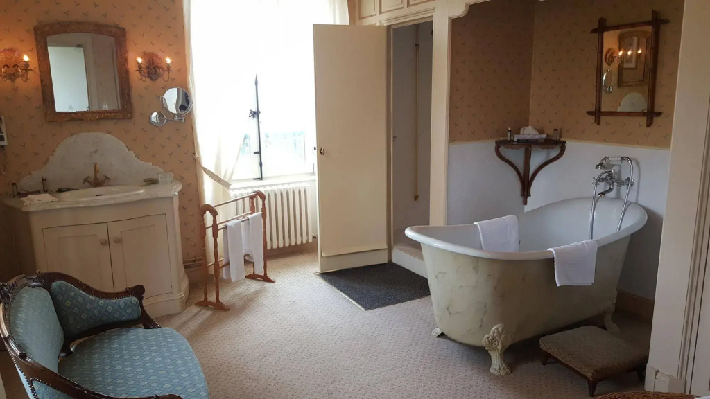 Hostellerie La Montagne by null