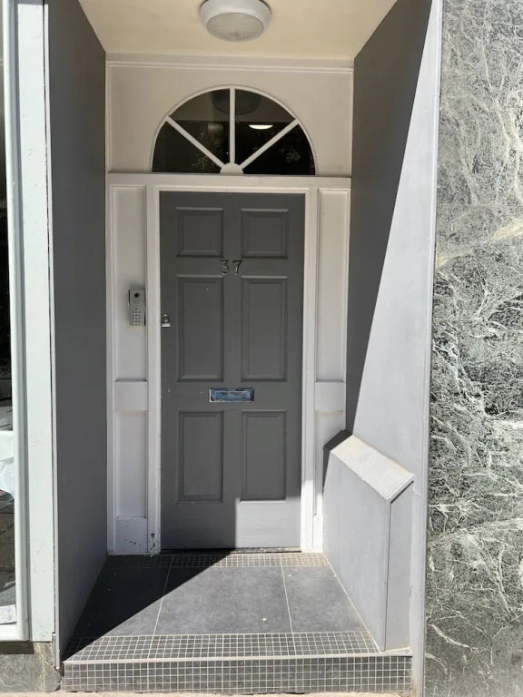 Windsor Castle Apartments