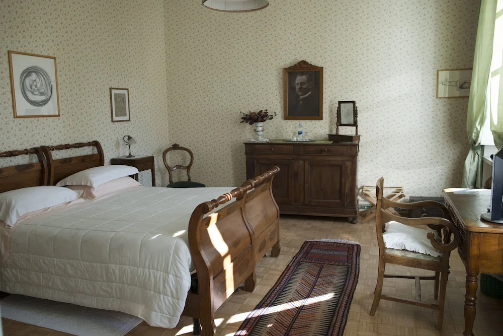 Standard Double room with balcony (full double bed)