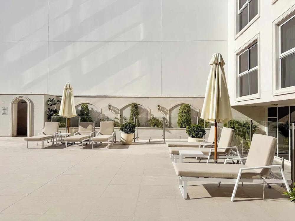 PVH - Mayas Geneva - 1BR Plus Maids Room