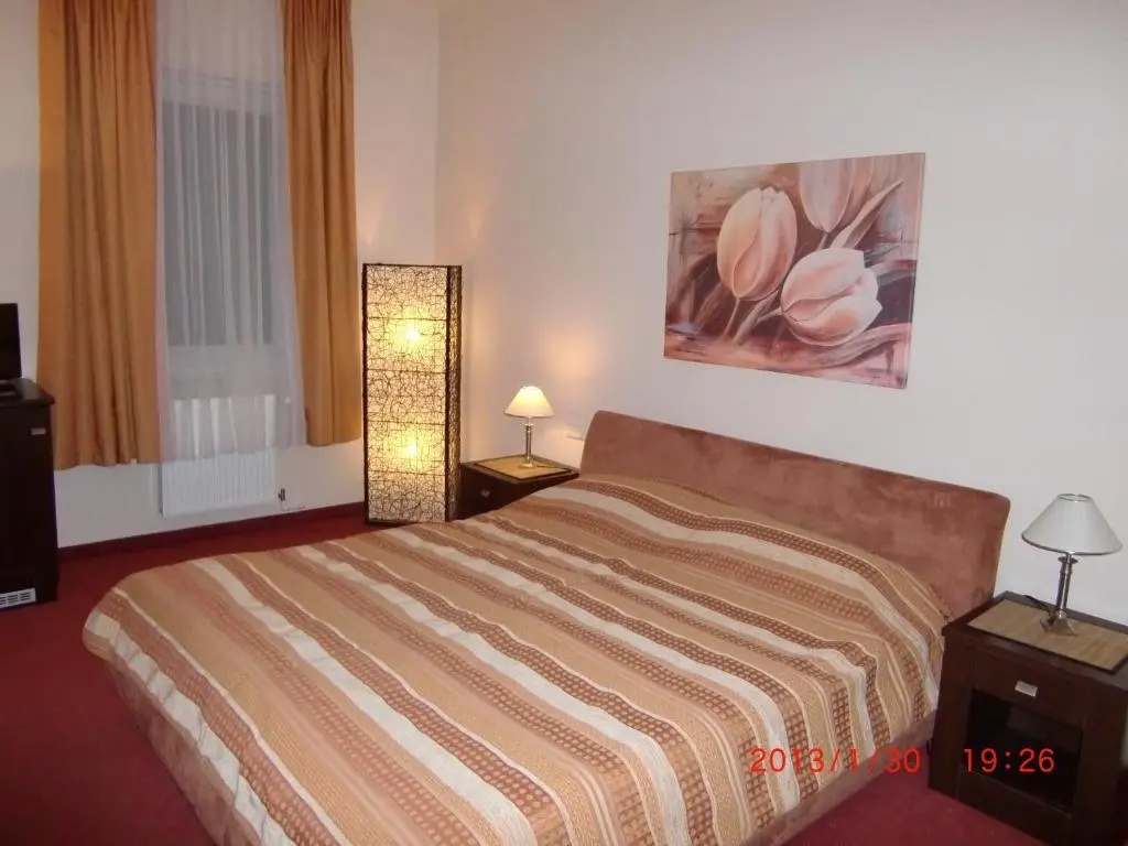 Standard Double room with balcony (full double bed)