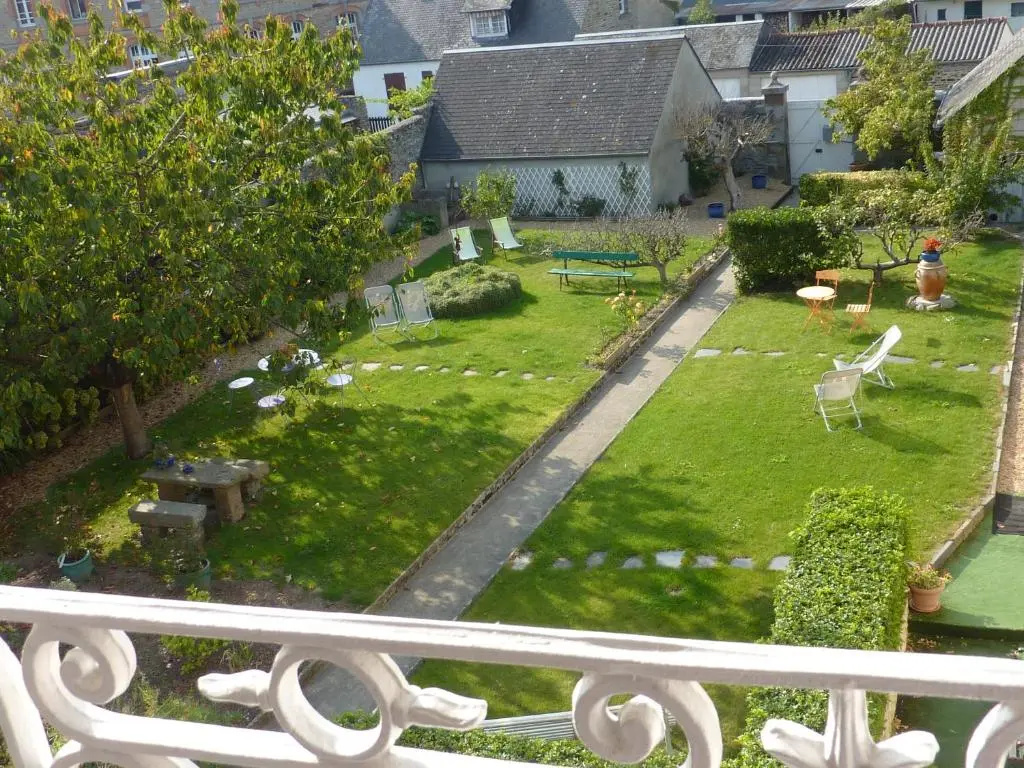 Maison D'Hotes Les Belles De Mai - Chambres