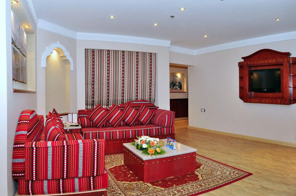 Al Liwan Suites — фото