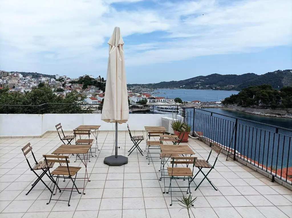 Standard Double room with balcony (full double bed)