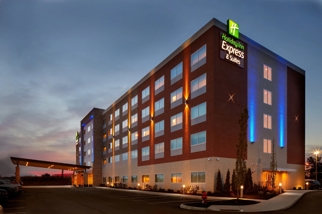 Holiday Inn Express & Suites-Cincinnati North - Liberty Way by IHG