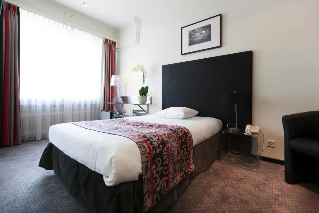 Hotel Suisse - Chambres