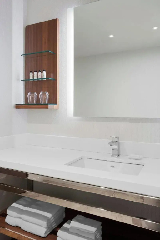 Delta Hotels by Marriott Trois Rivieres Conference Centre - Chambres