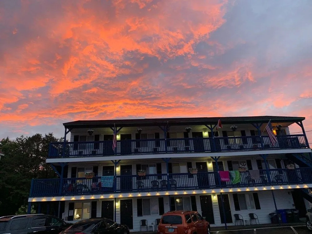 Island View Motel