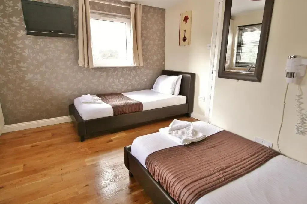 Central Studios Gloucester Road by Rooms Booked - Free Parking - Général