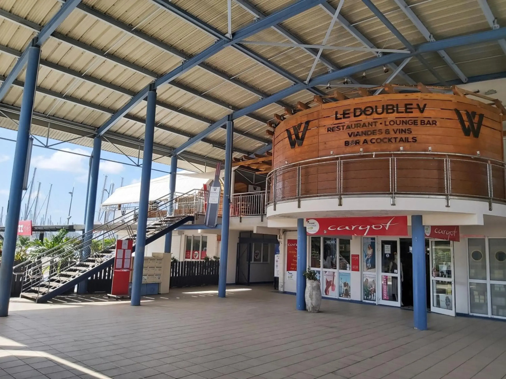 Appartement face à la marina du marin martinique