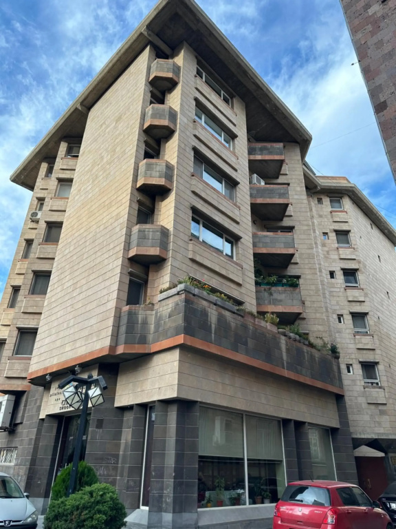 Comfortable apartment in center