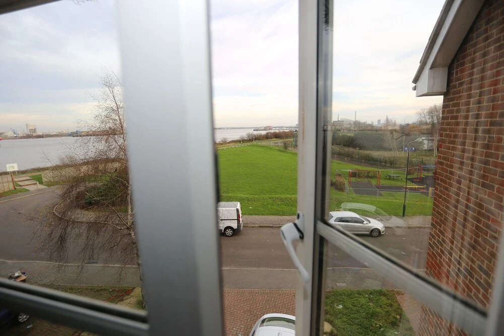 Lovely Studio Apartments - Thamesmead