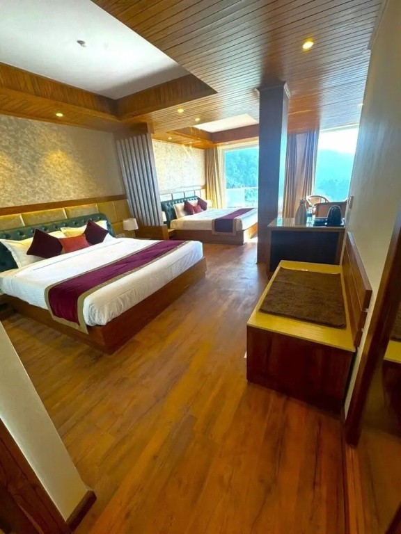 Standard Quadruple Family room with balcony and with view