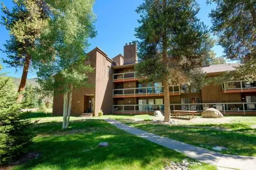 1088 Wild Irishman Condo