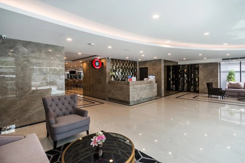 SureStay Plus Hotel by Best Western Sukhumvit 2 — фото