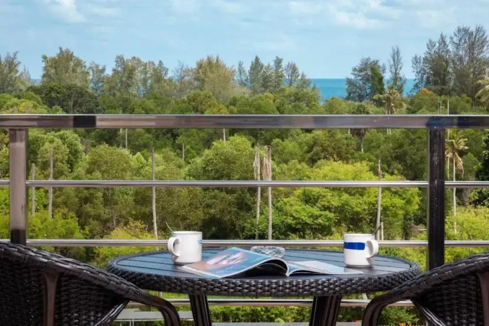 Апартаменты Deluxe в Mai Khao Beach Condotel by Villacarte