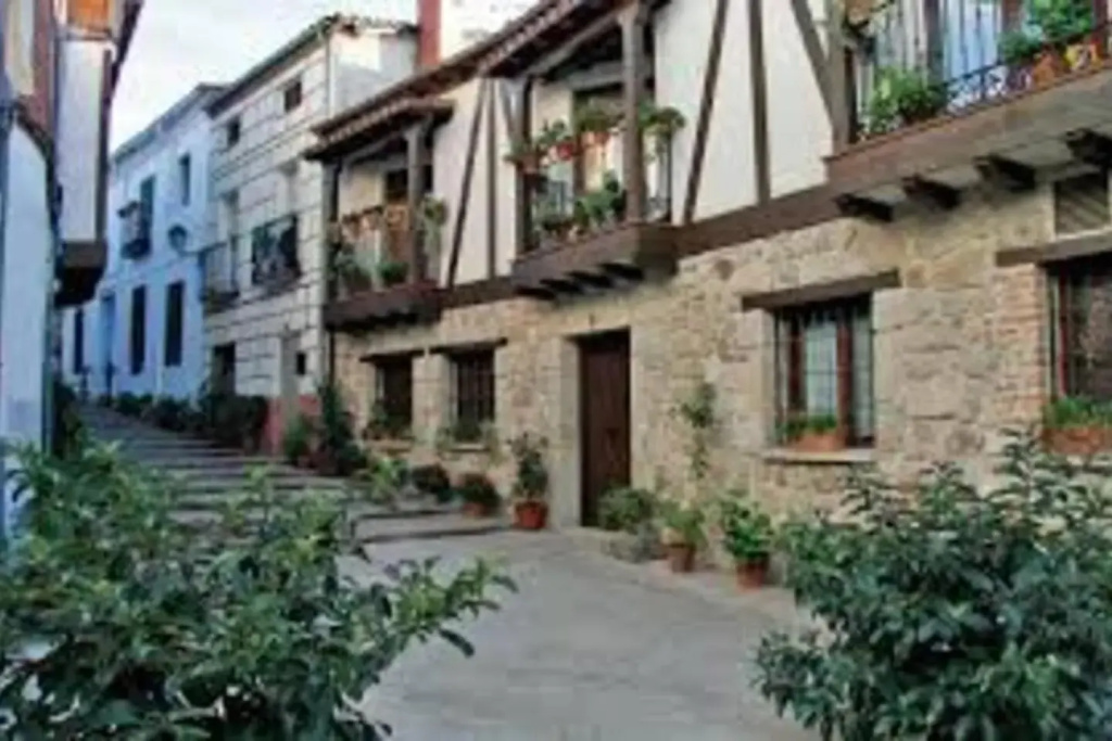 CASITA CON ENCANTO en la SIERRA DE GREDOS, CANDELEDA