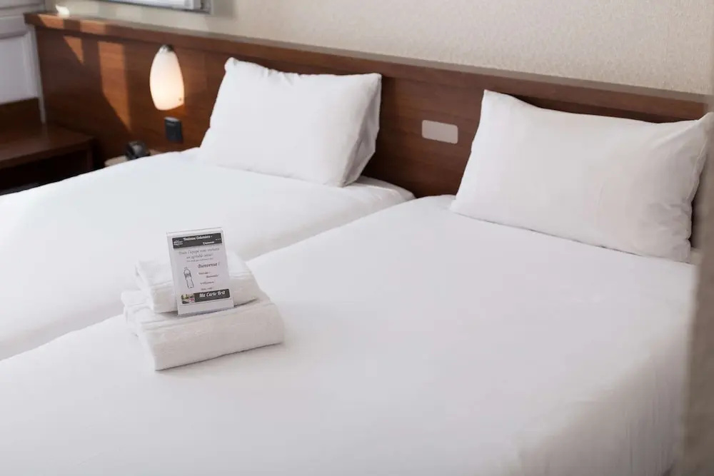 Brit Hotel Toulouse Colomiers - L'Esplanade - Chambres