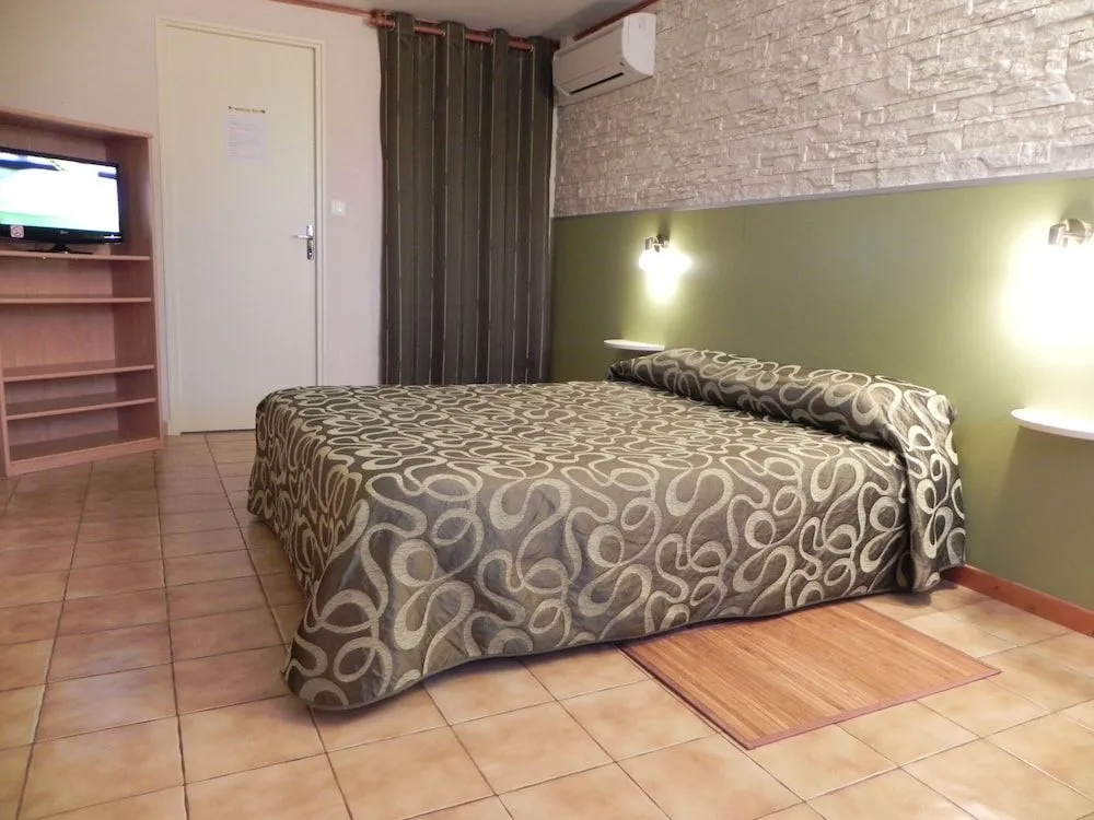 Voir la photo 3 — Hôtel les Pins