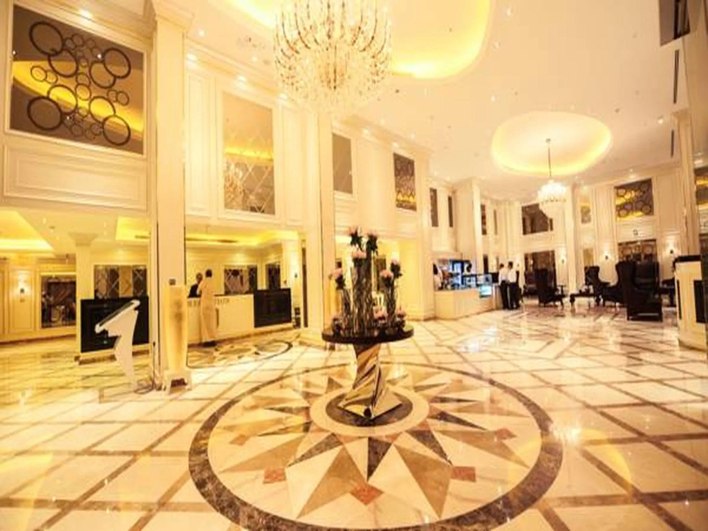 Lobby & Reception