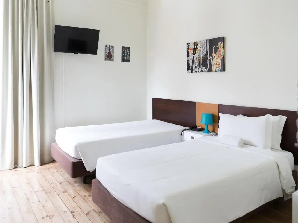 Economy room
