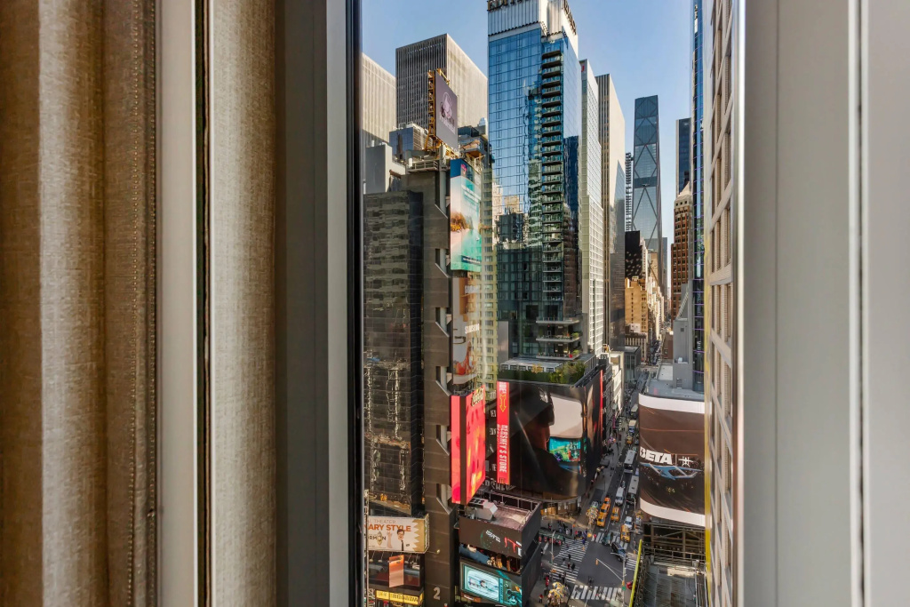 Cambria Hotel New York Times Square