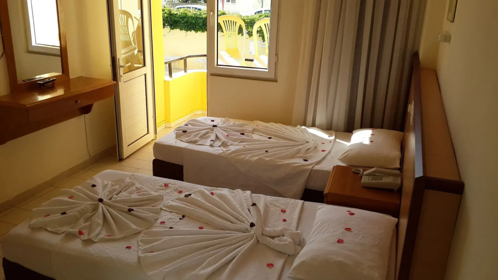 Hotel photo 12